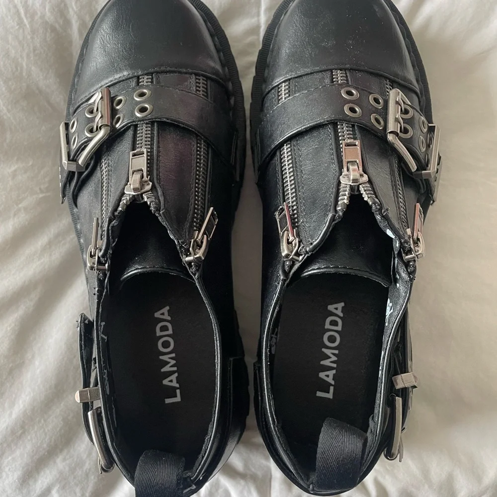 Clunky Statement Shoes - Picture 1 of 3